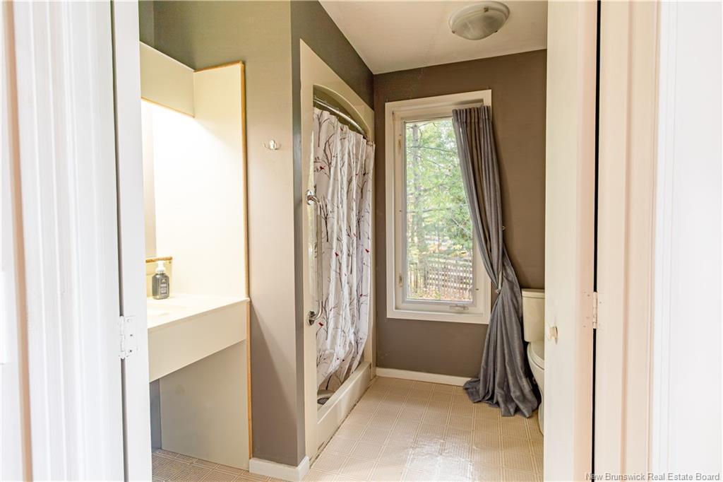 45 Tavener, Picadilly, NB