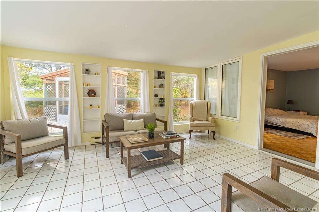 45 Tavener, Picadilly, NB