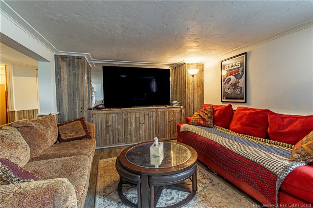 45 Tavener, Picadilly, NB