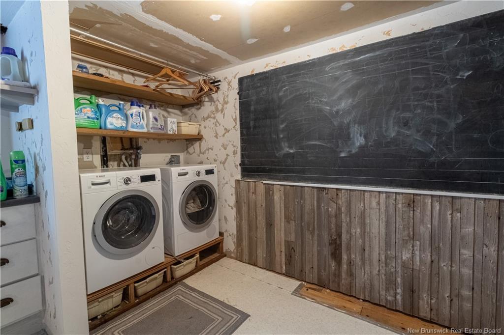 45 Tavener, Picadilly, NB