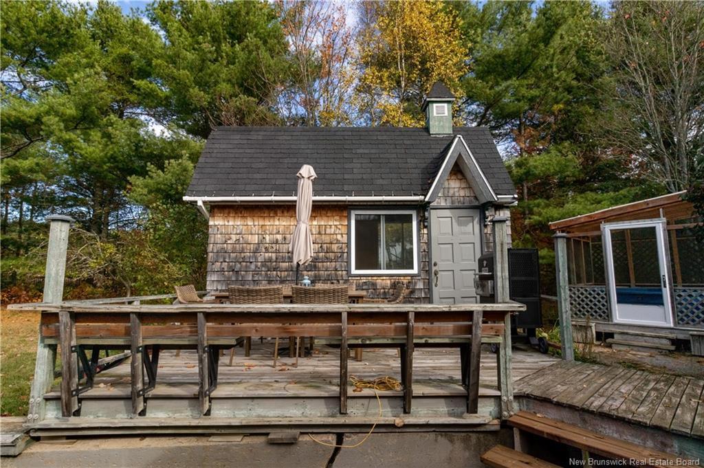 45 Tavener, Picadilly, NB