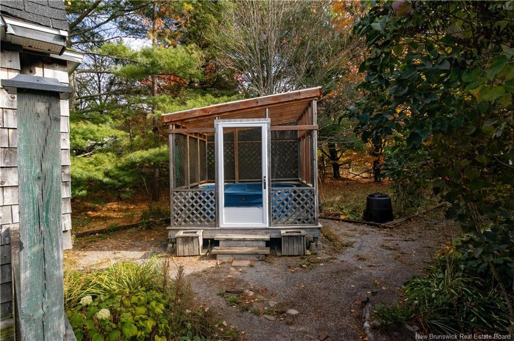 45 Tavener, Picadilly, NB