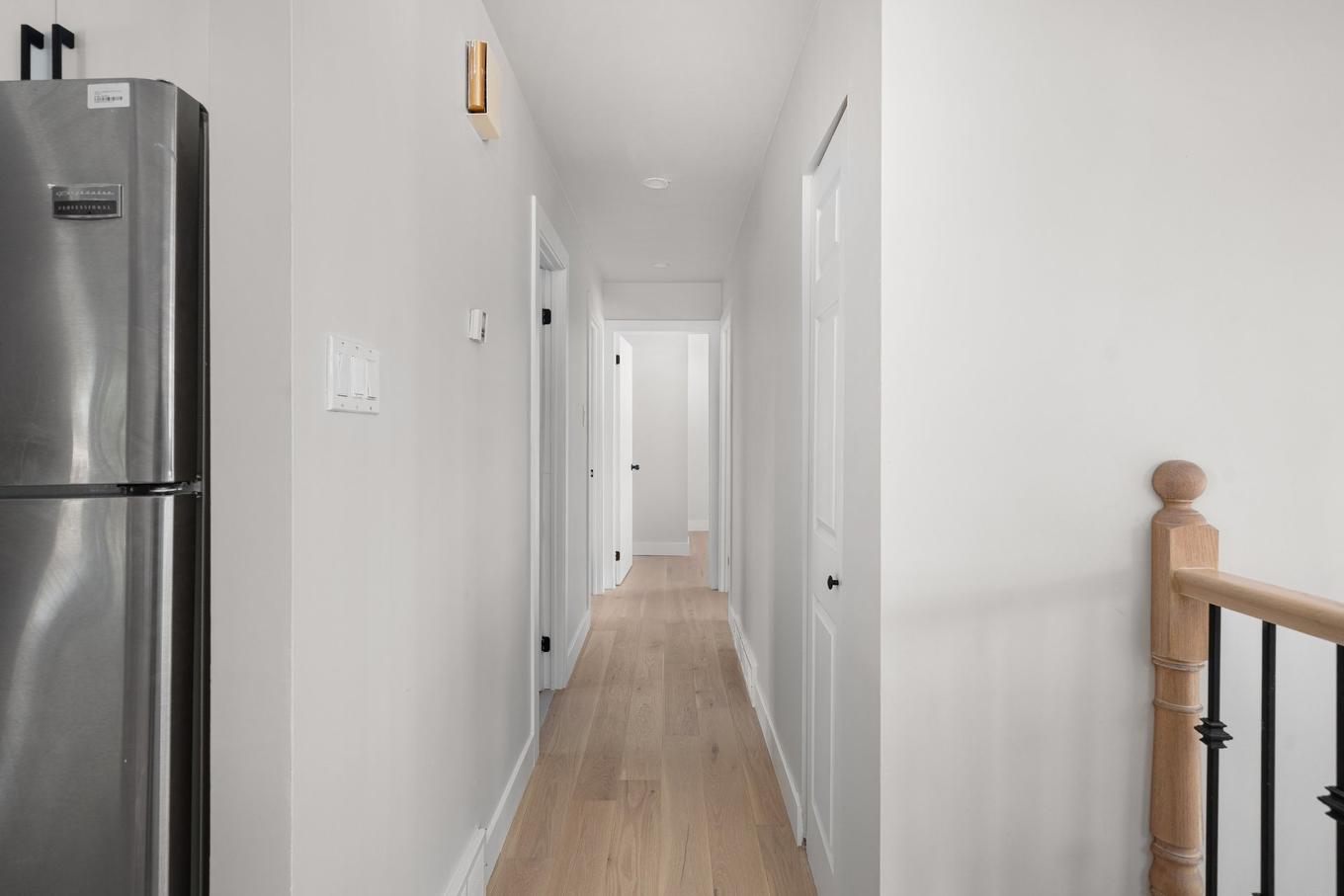 Hall - 366 Rue Bourget, Vaudreuil-Dorion, QC - Indoor Photo Showing Other Room