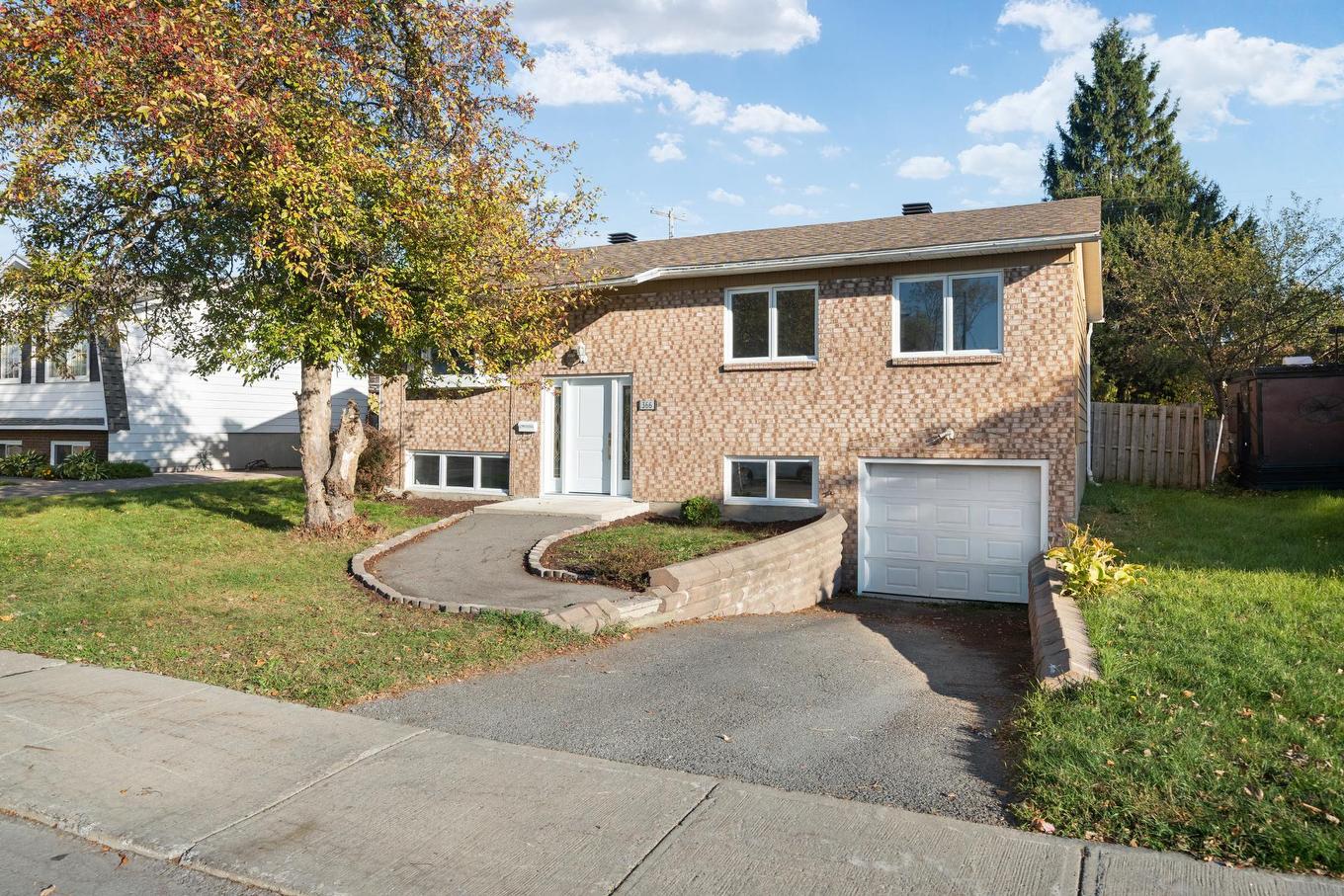 Frontage - 366 Rue Bourget, Vaudreuil-Dorion, QC - Outdoor