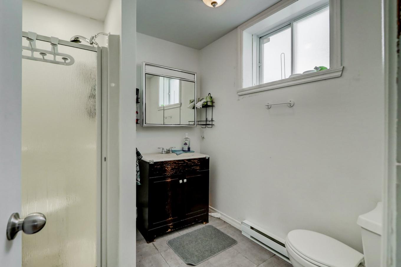 Ensuite bathroom - 451 Boul. Bourassa, Saint-Jérôme, QC - Indoor Photo Showing Bathroom