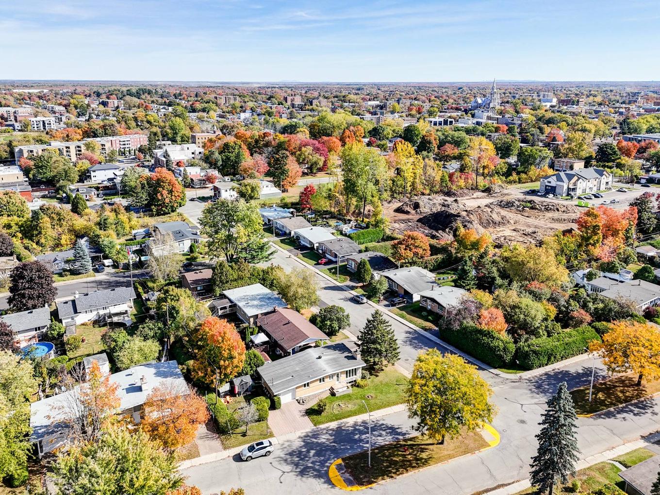 Overall view - 451 Boul. Bourassa, Saint-Jérôme, QC - Outdoor With View