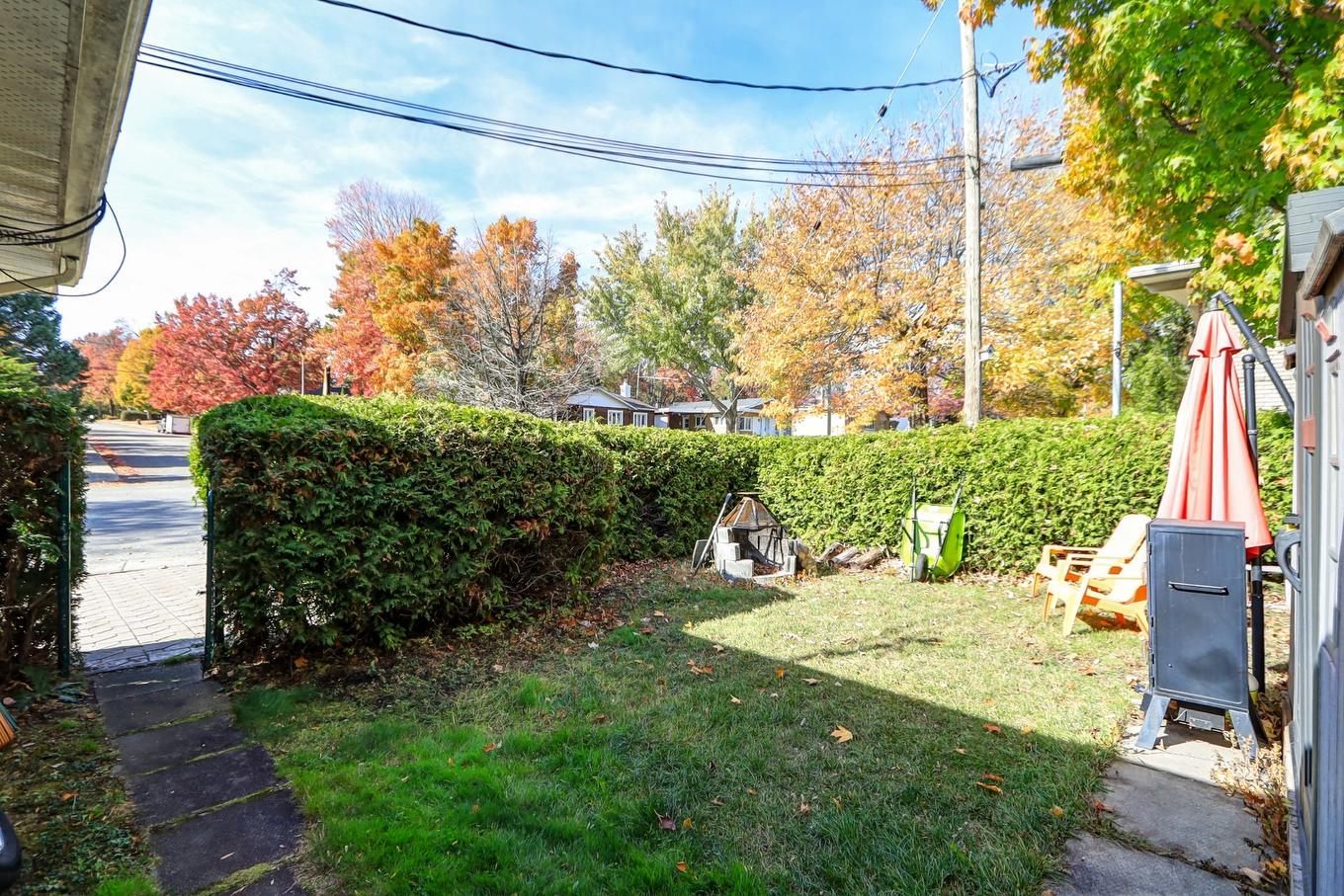 Backyard - 451 Boul. Bourassa, Saint-Jérôme, QC - Outdoor