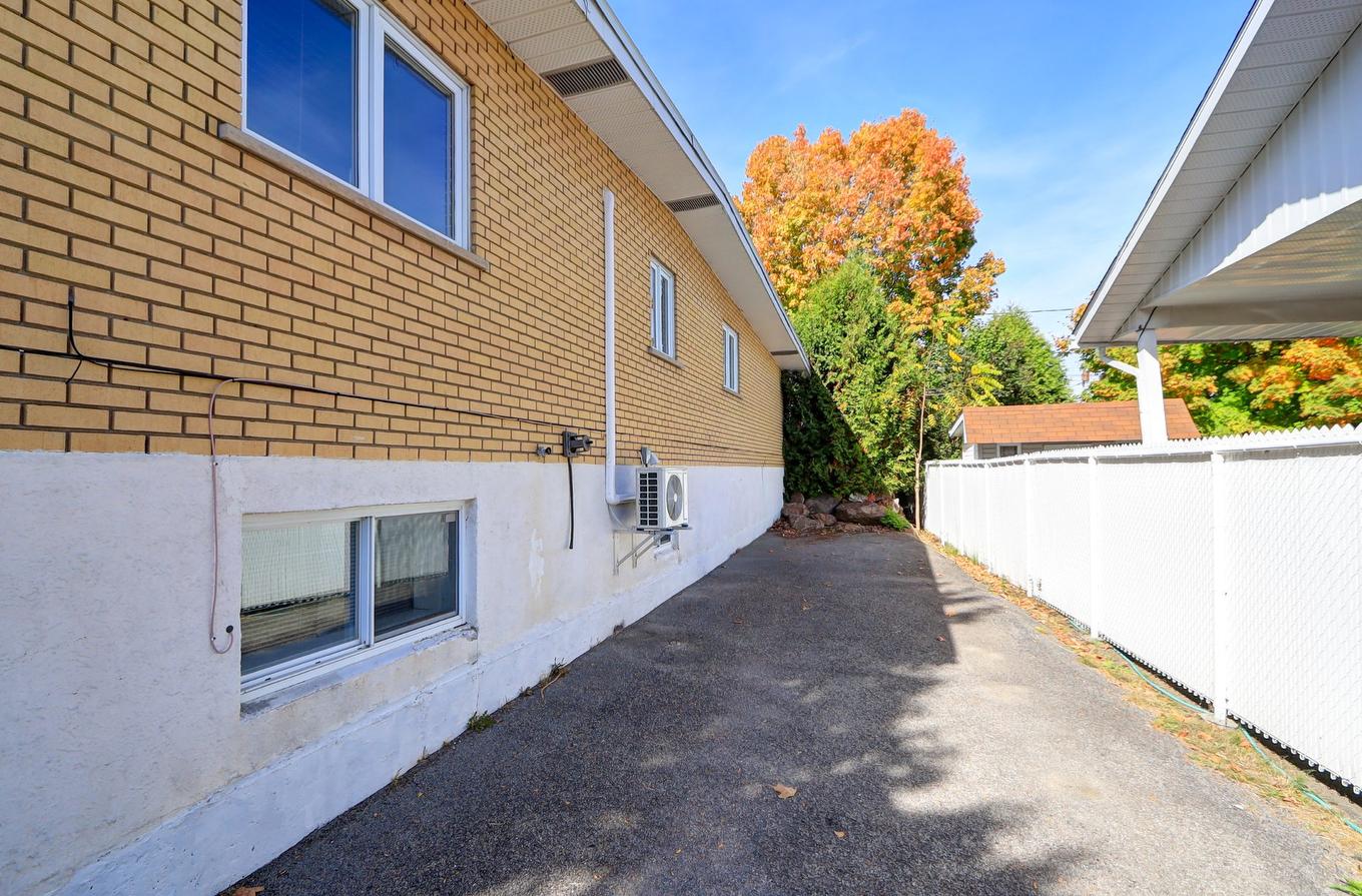 Parking - 451 Boul. Bourassa, Saint-Jérôme, QC - Outdoor With Exterior