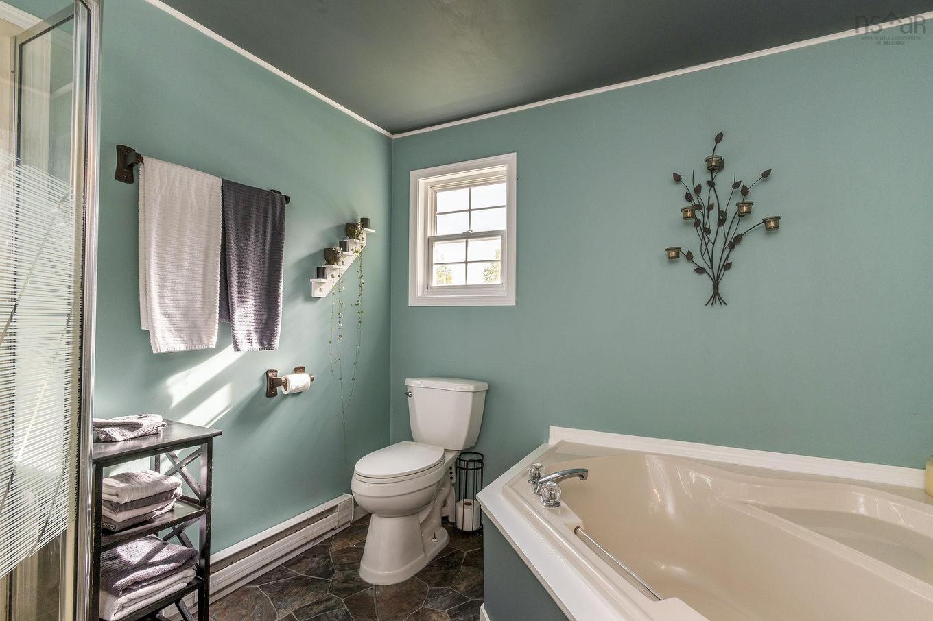 1 Bumpy Lane, Lake Echo, NS