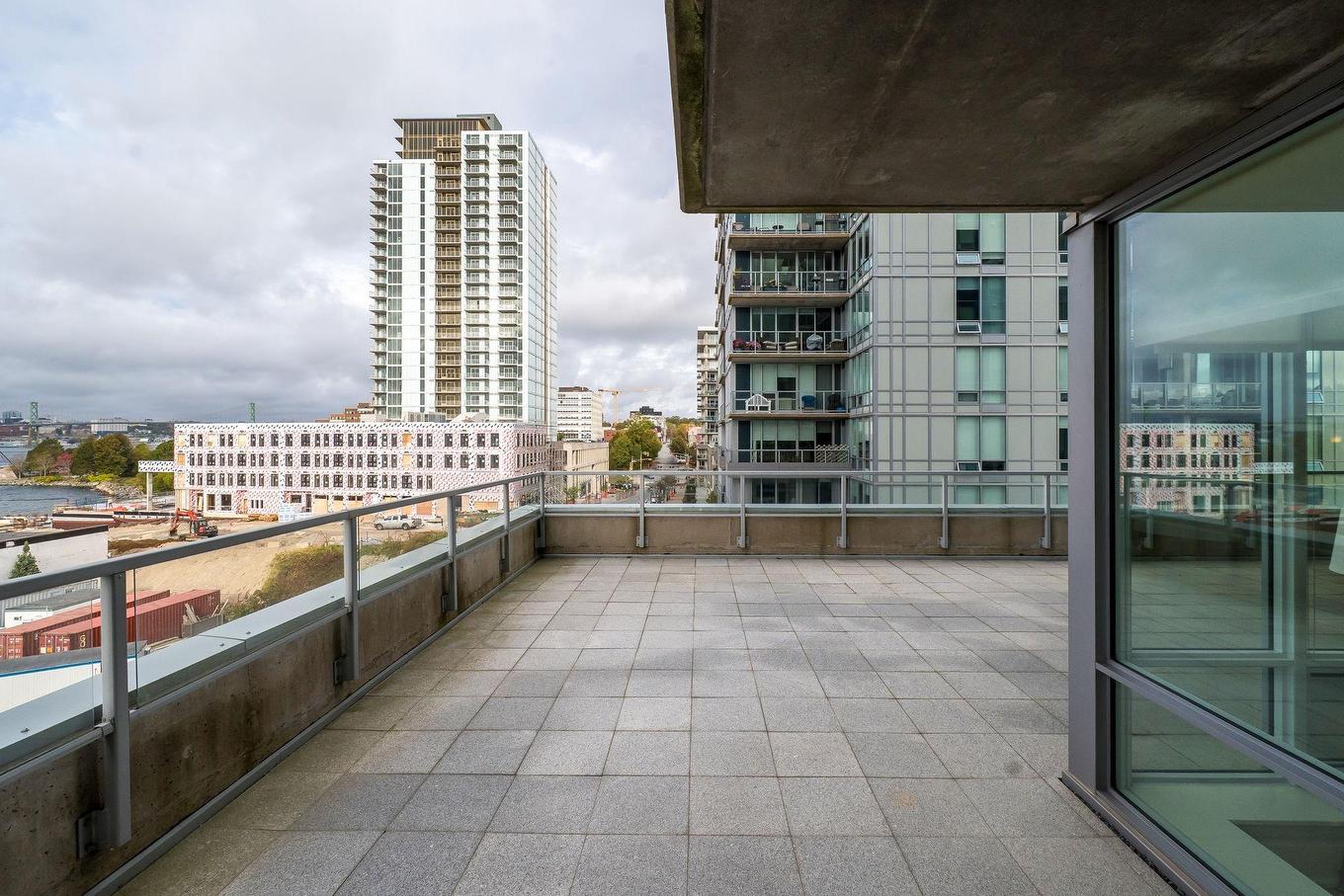 405 67 Kings Wharf, Dartmouth, NS