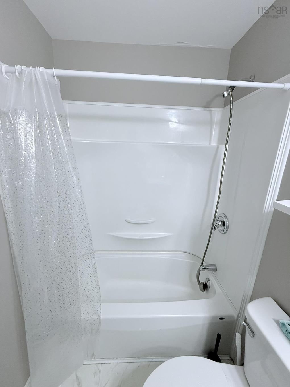 84 Roosevelt Avenue, Truro, NS