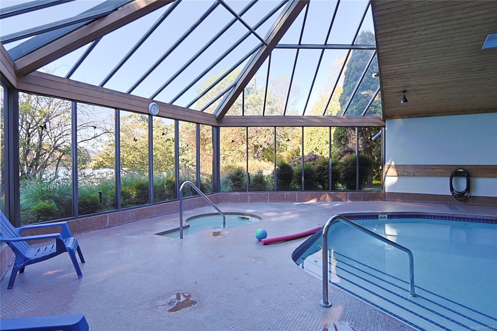 208-69 Gorge Rd West, Saanich, BC - Outdoor With In Ground Pool With Exterior