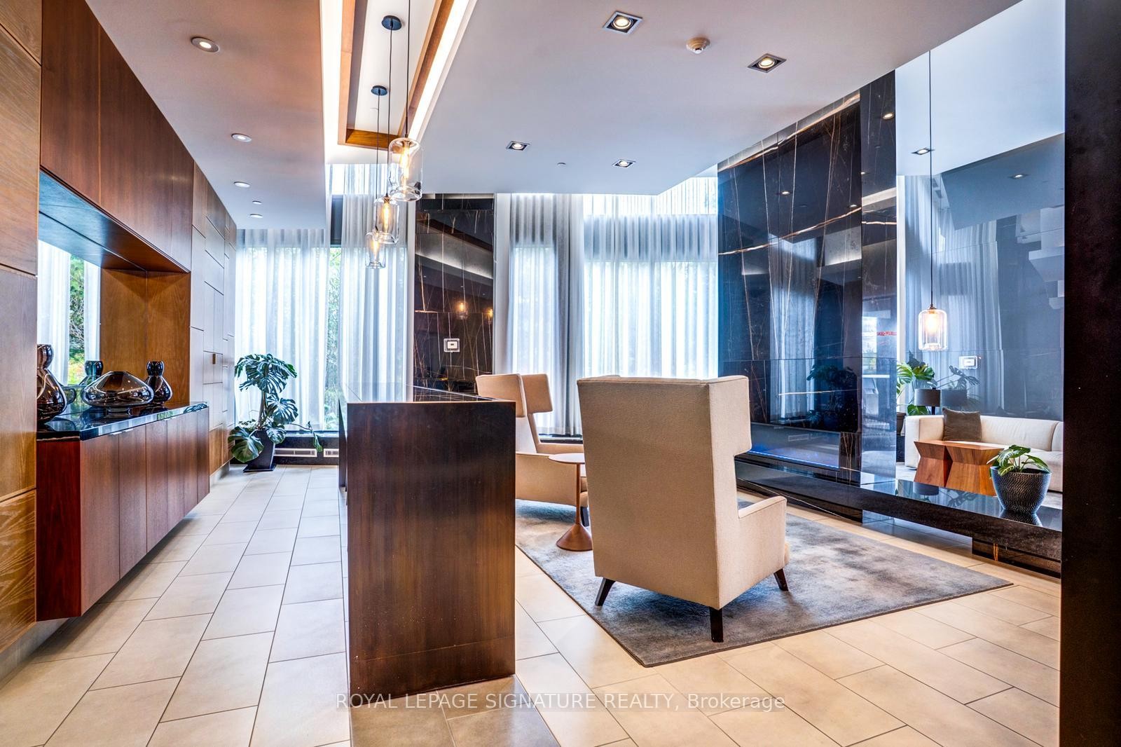 504-160 Vanderhoof Avenue, Toronto, ON - Indoor