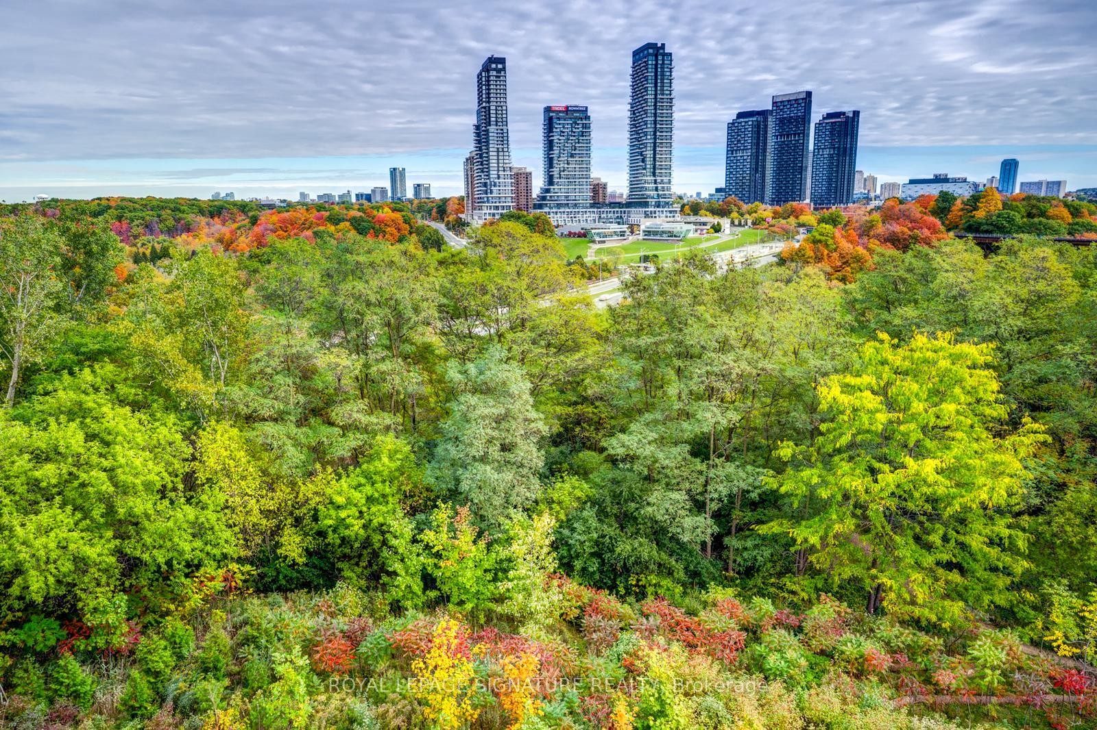 504-160 Vanderhoof Avenue, Toronto, ON - Outdoor With View