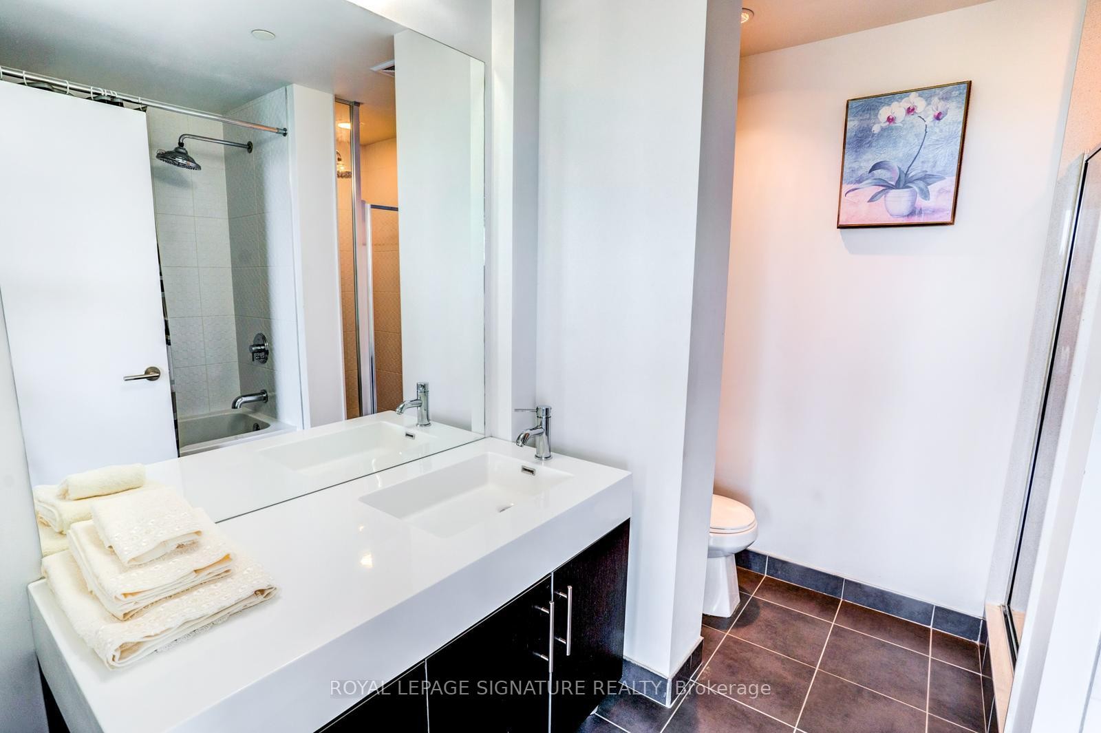 504-160 Vanderhoof Avenue, Toronto, ON - Indoor Photo Showing Bathroom