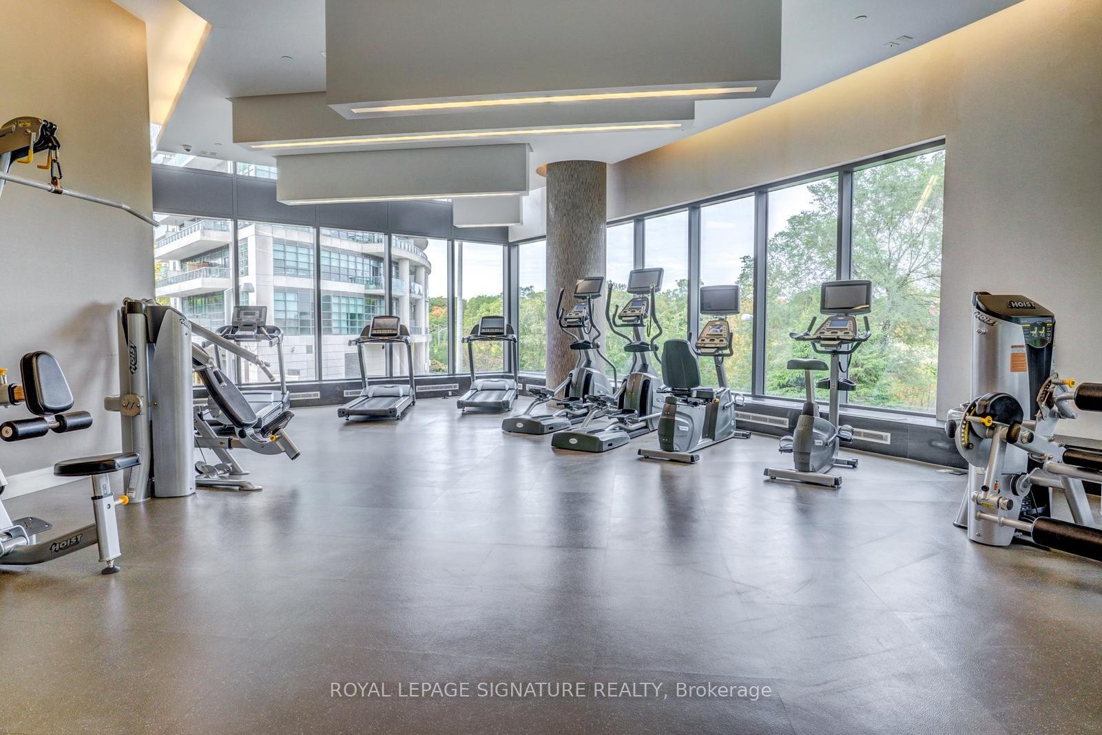 504-160 Vanderhoof Avenue, Toronto, ON - Indoor Photo Showing Gym Room