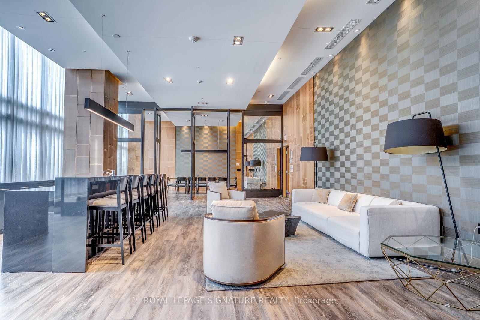 504-160 Vanderhoof Avenue, Toronto, ON - Indoor