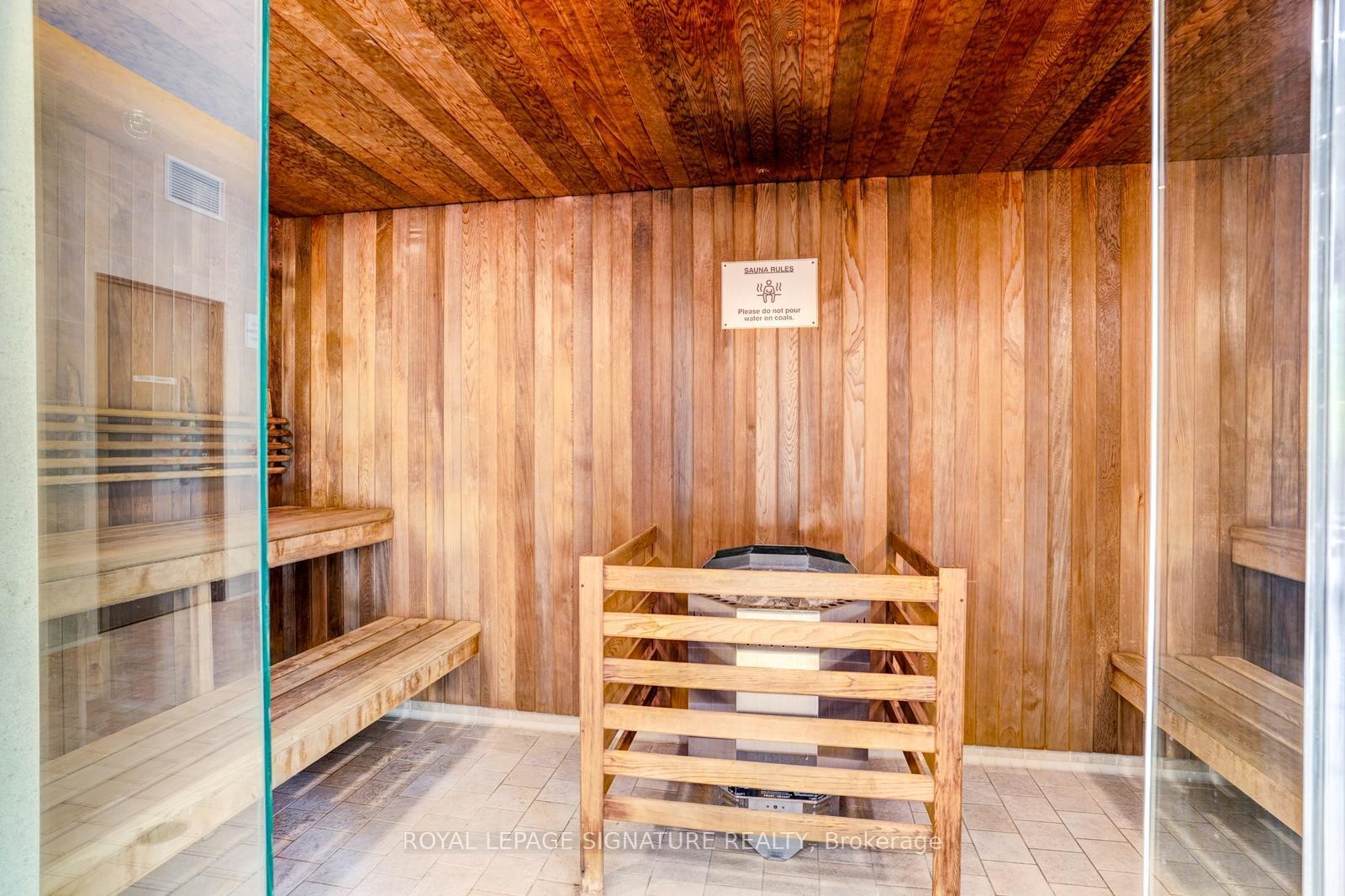 504-160 Vanderhoof Avenue, Toronto, ON - Indoor Photo Showing Other Room