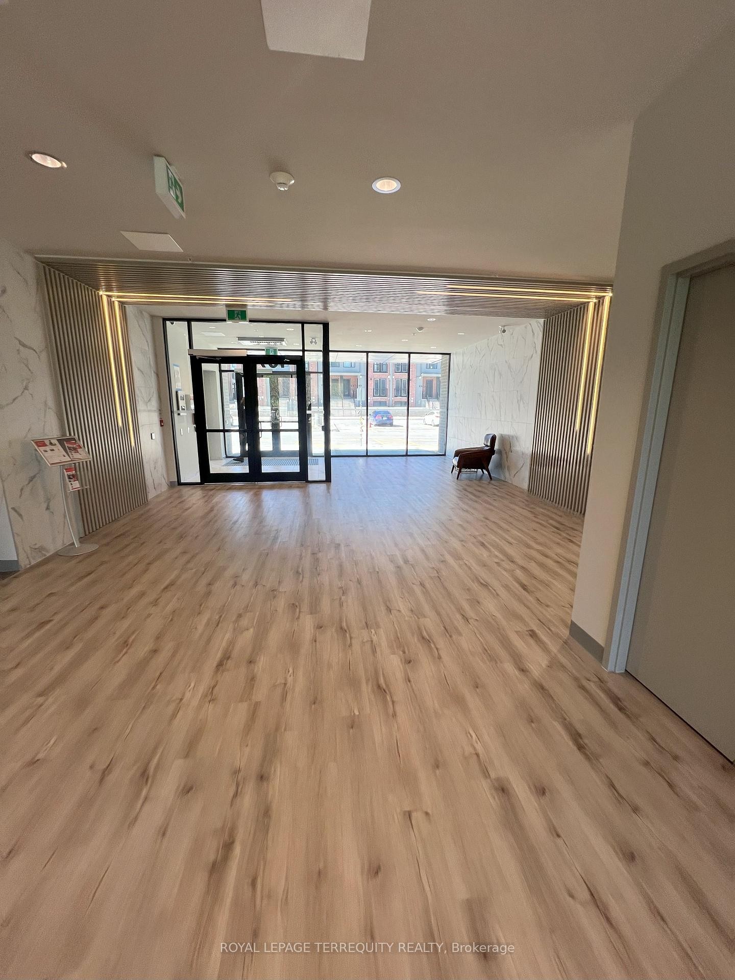 416-107 Roger Street, Waterloo, ON - Indoor Photo Showing Other Room