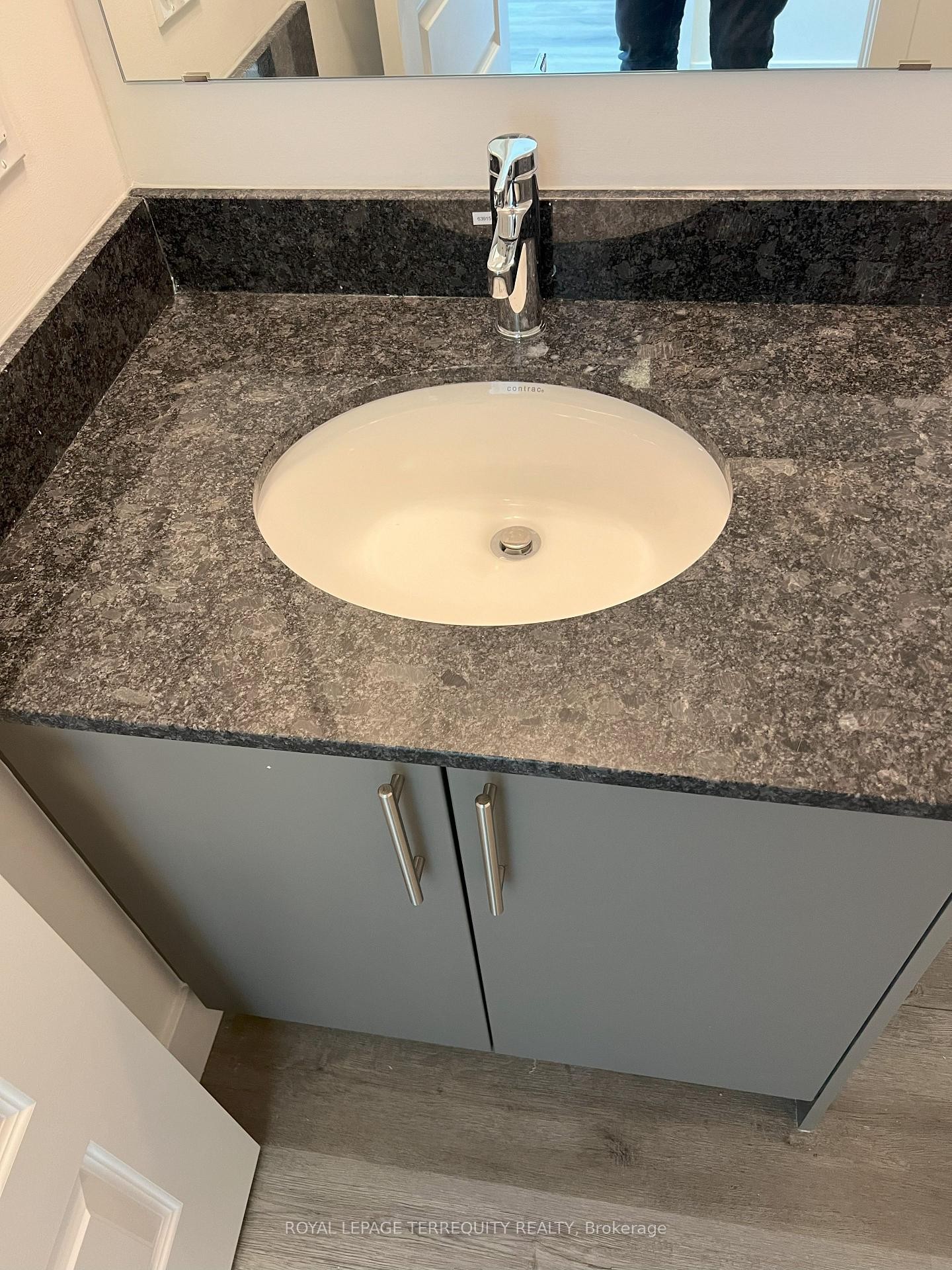 416-107 Roger Street, Waterloo, ON - Indoor Photo Showing Bathroom