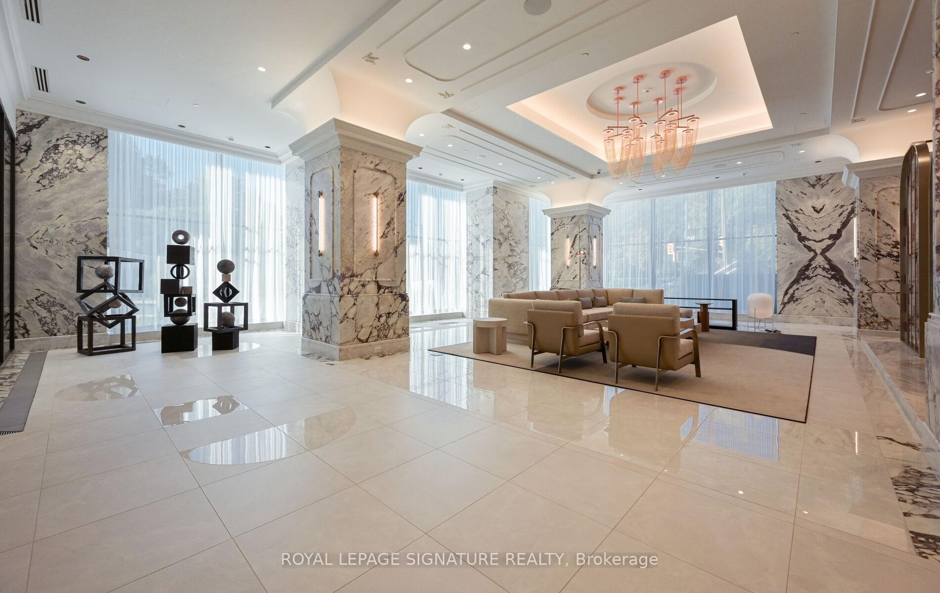 105-10 Inn On The Park Drive, Toronto, ON - Indoor Photo Showing Other Room