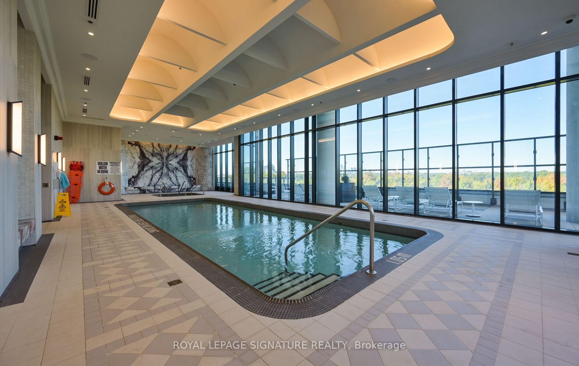 105-10 Inn On The Park Drive, Toronto, ON - Indoor Photo Showing Other Room With In Ground Pool