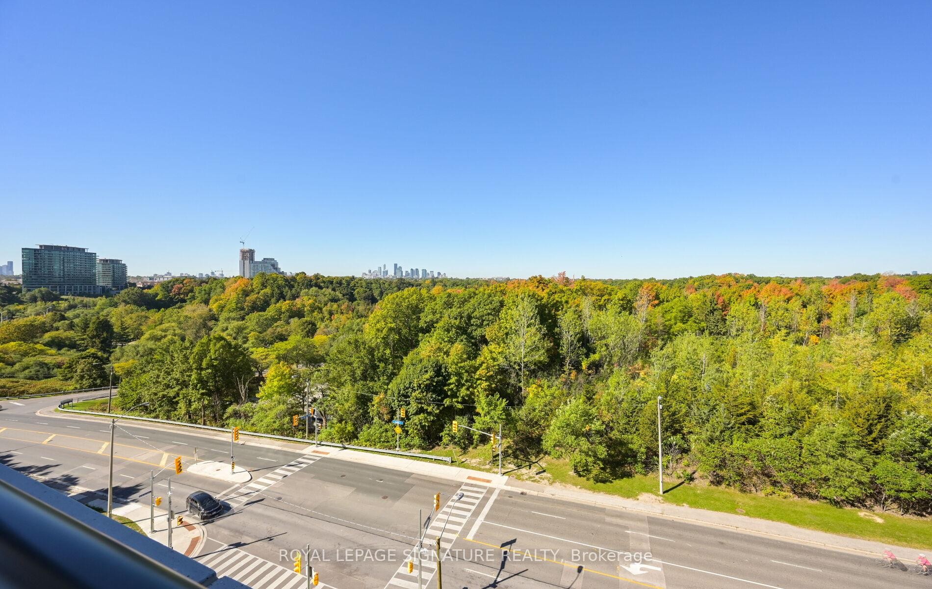 105-10 Inn On The Park Drive, Toronto, ON - Outdoor With View