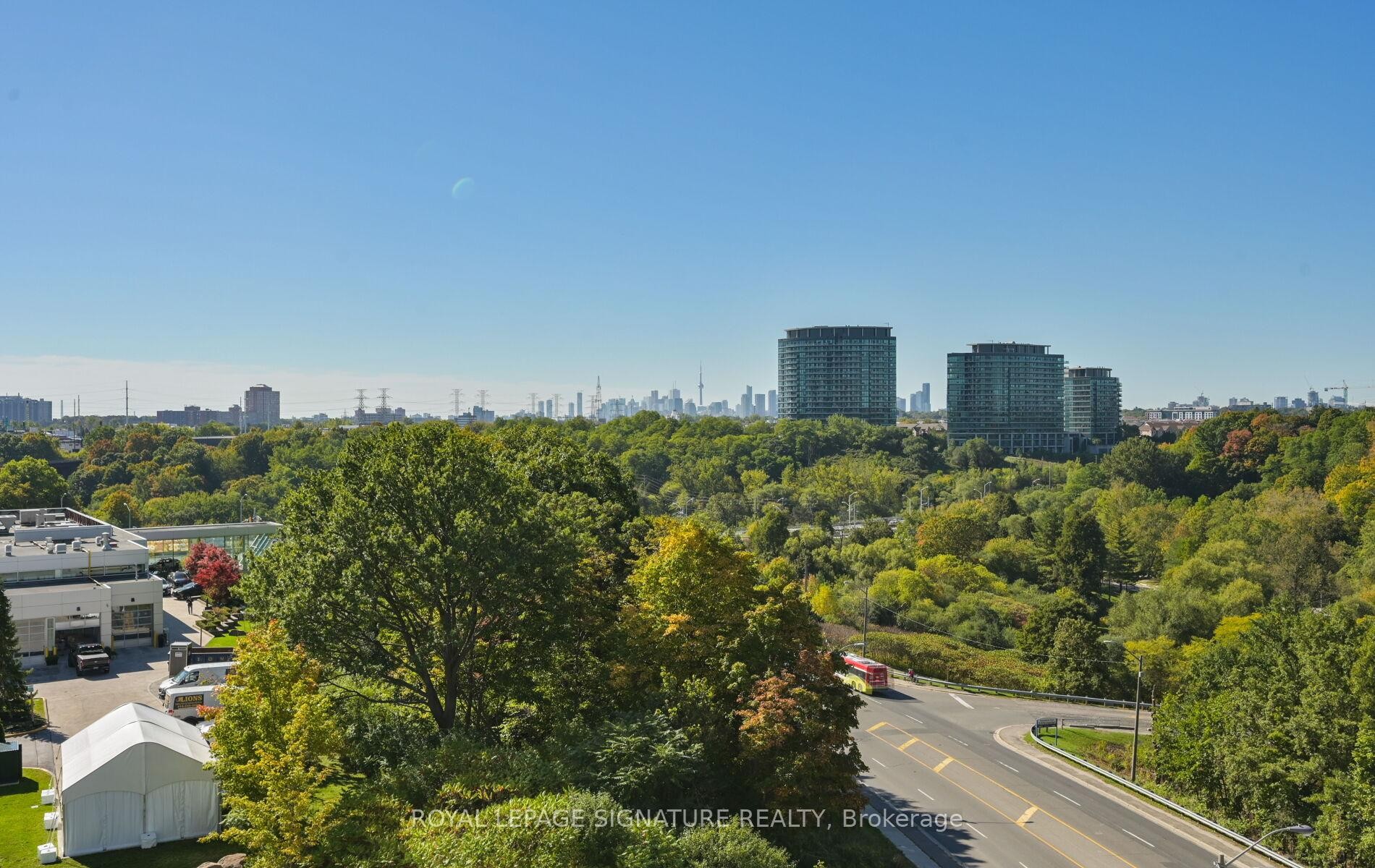 105-10 Inn On The Park Drive, Toronto, ON - Outdoor With View
