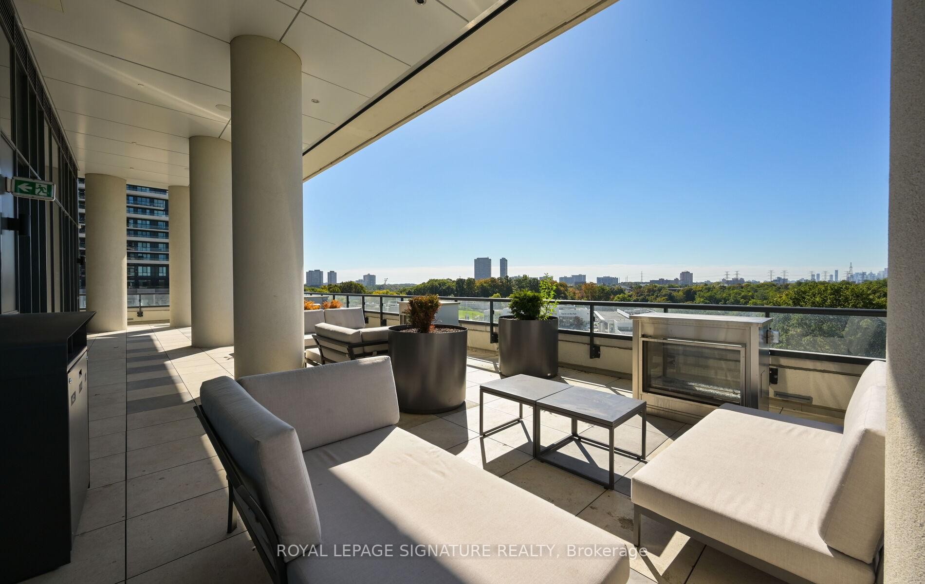 105-10 Inn On The Park Drive, Toronto, ON - Outdoor With Exterior