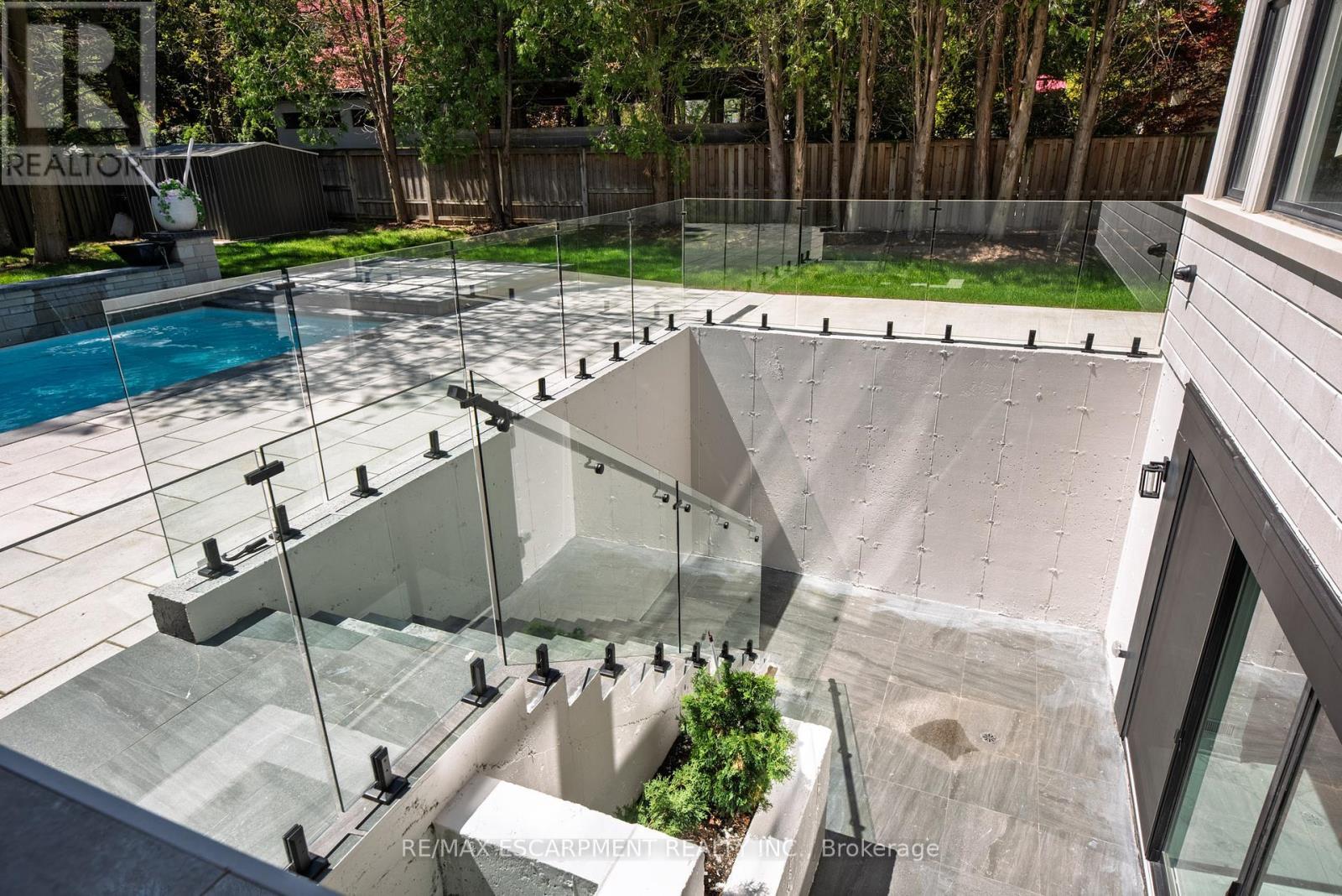 2110 Stonehouse Crescent, Mississauga, ON - Outdoor