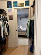 Walk-in closet -