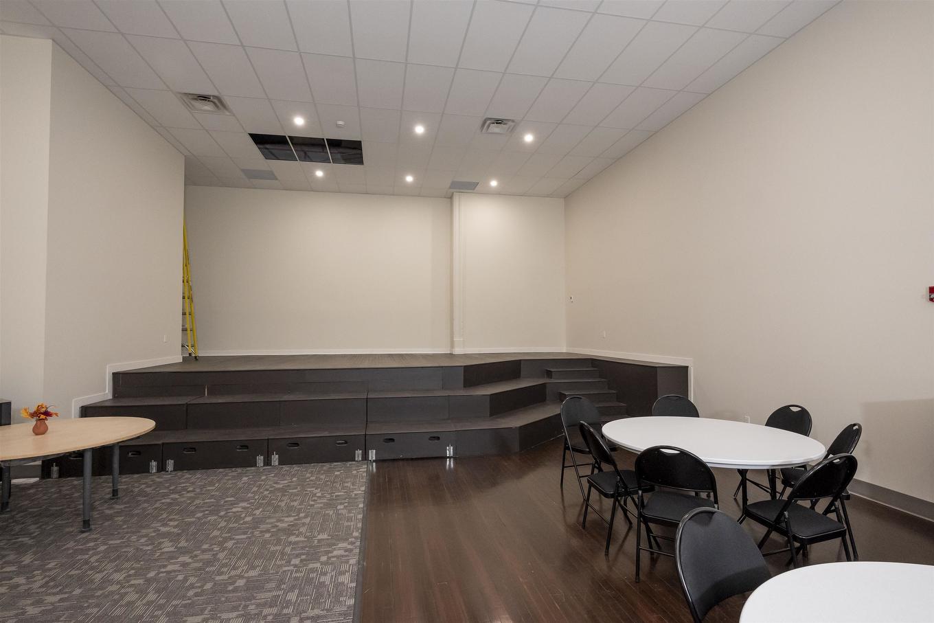 3204 96 High Street N, Thunder Bay, ON - Indoor