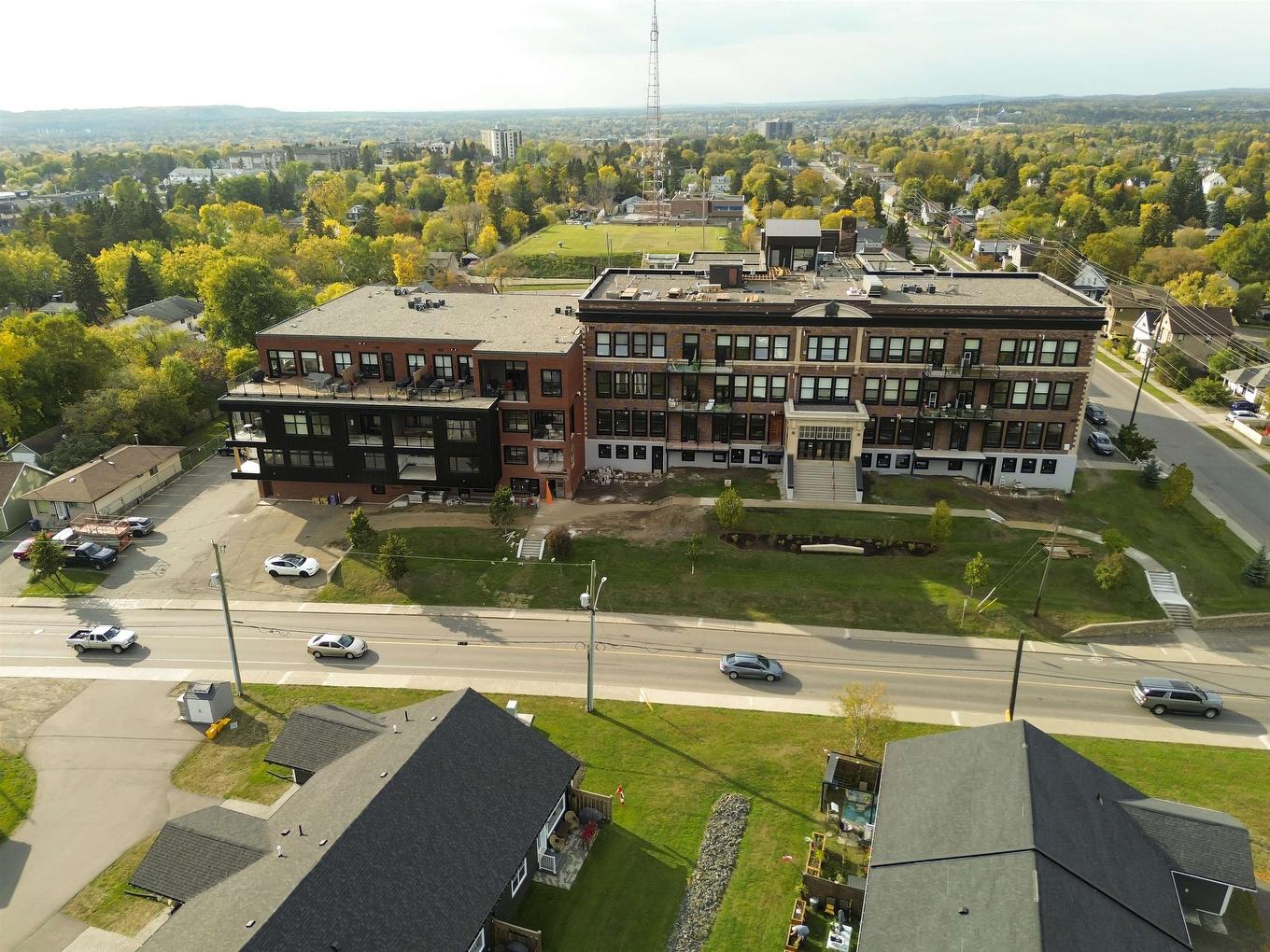 3204 96 High Street N, Thunder Bay, ON - Outdoor With View