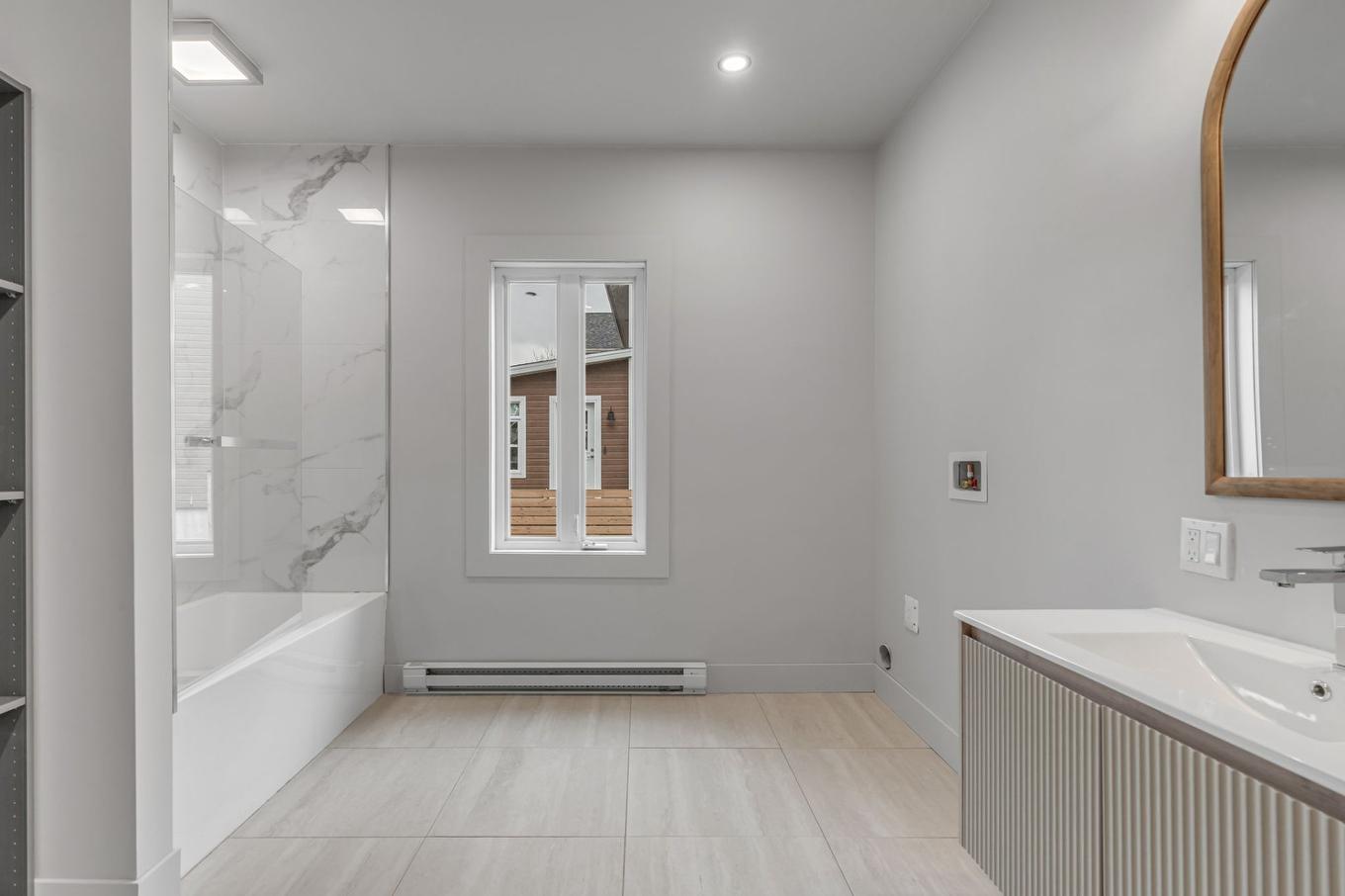 Salle de bains - 3081 Av. Des Églises, Lévis (Les Chutes-De-La-Chaudière-Est), QC - Indoor Photo Showing Bathroom