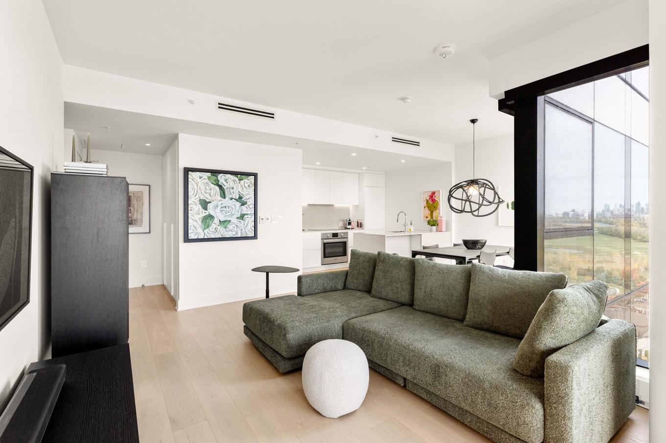 Salon - 1402-1000 Rue André-Prévost, Montréal (Verdun/Île-Des-Soeurs), QC - Indoor Photo Showing Living Room