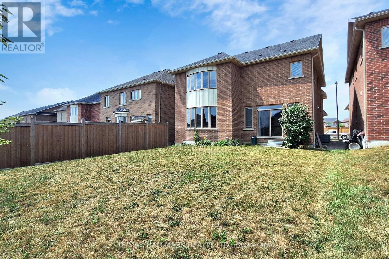 61 Mcisaac Drive, Springwater, ON - Outdoor