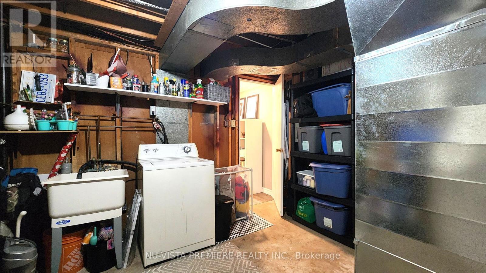 E - 143 Wellesley Crescent, London East (East I), ON - Indoor Photo Showing Laundry Room
