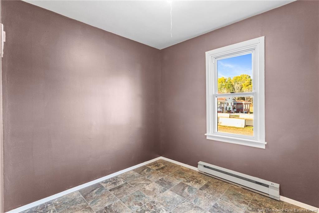 15 Centennial Dr, Minto, NB