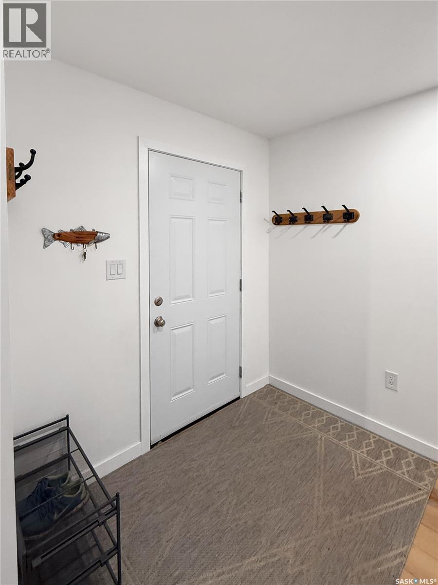 17 White Poplar Crescent, Candle Lake, SK - Indoor Photo Showing Other Room