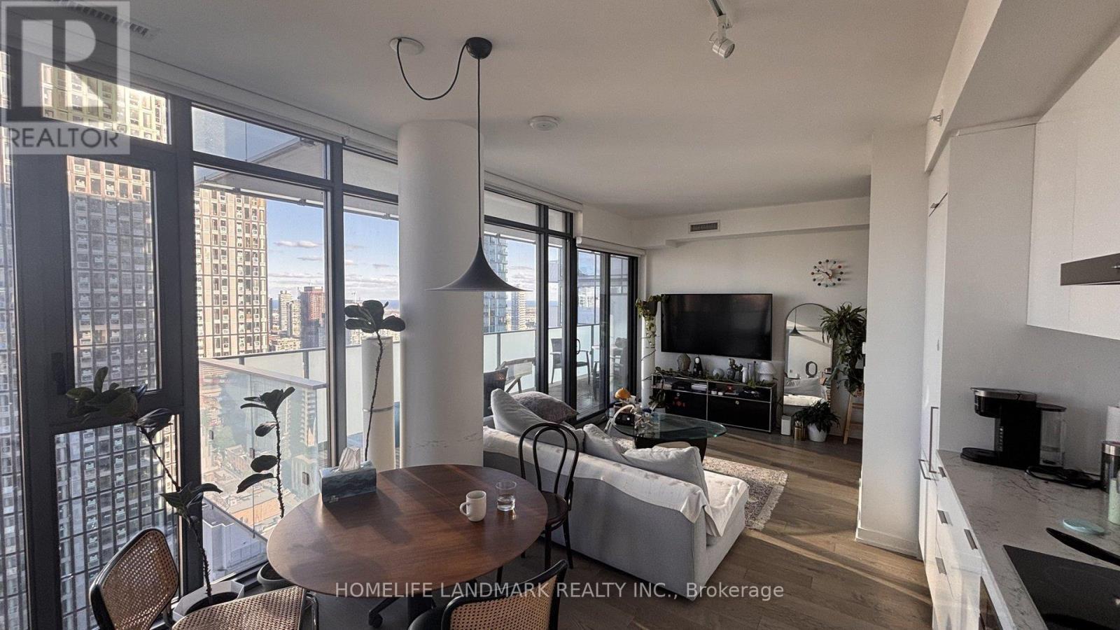 3516 - 20 Lombard Street, Toronto, ON - Indoor