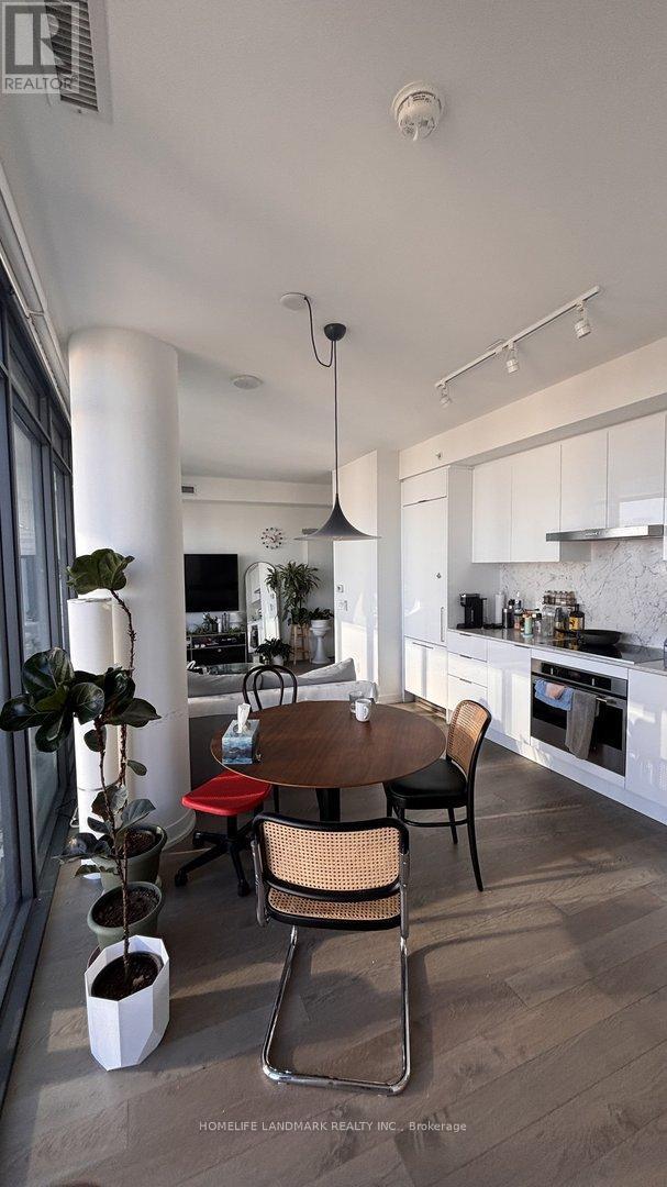 3516 - 20 Lombard Street, Toronto, ON - Indoor Photo Showing Kitchen