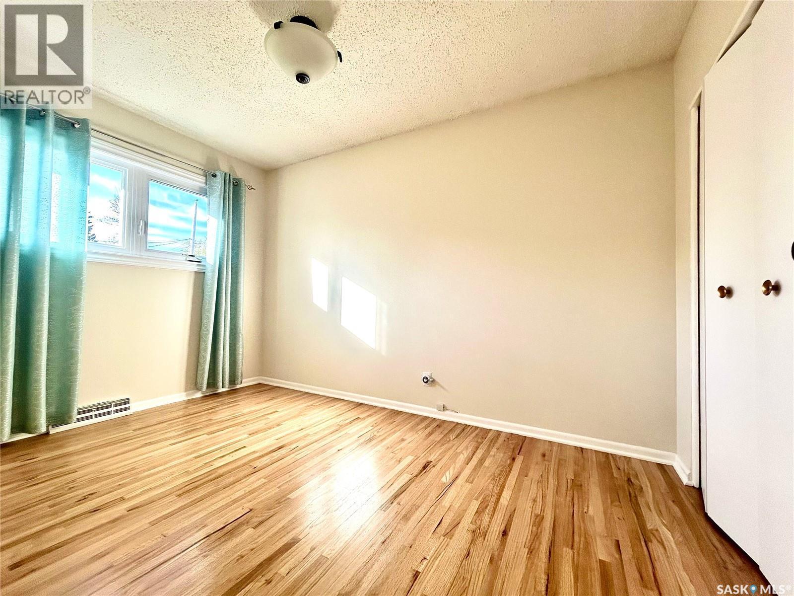 17 Mitchell Street, Saskatoon, SK - Indoor Photo Showing Other Room