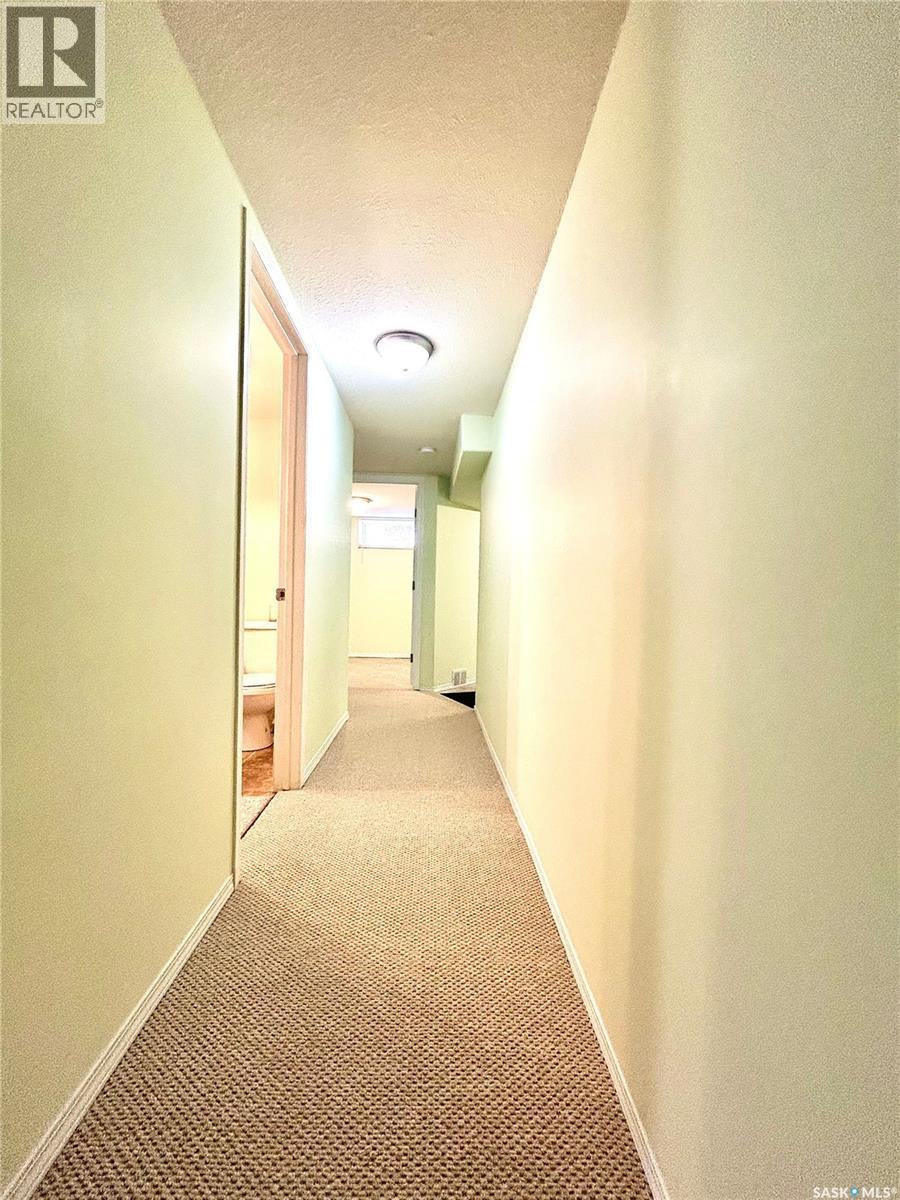 17 Mitchell Street, Saskatoon, SK - Indoor Photo Showing Other Room