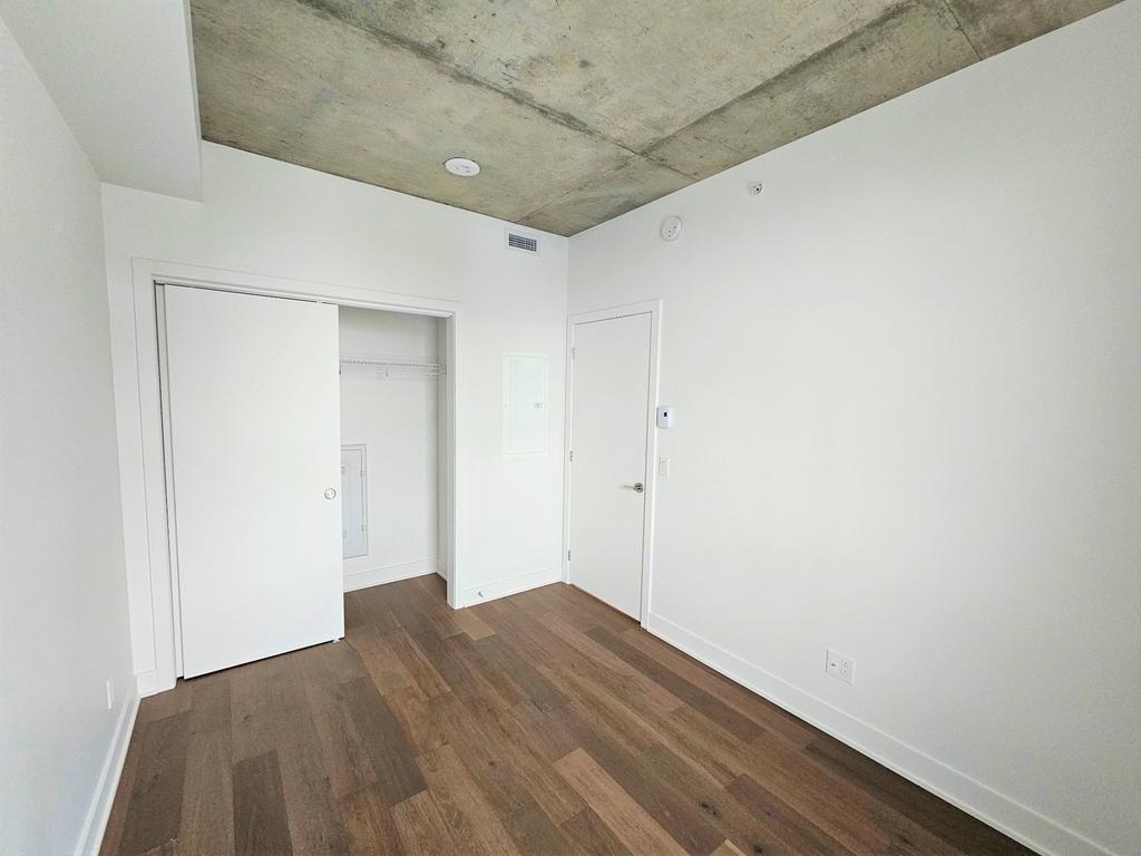 Chambre à coucher - 1010-7227 Boul. Newman, Montréal (Lasalle), QC - Indoor Photo Showing Other Room