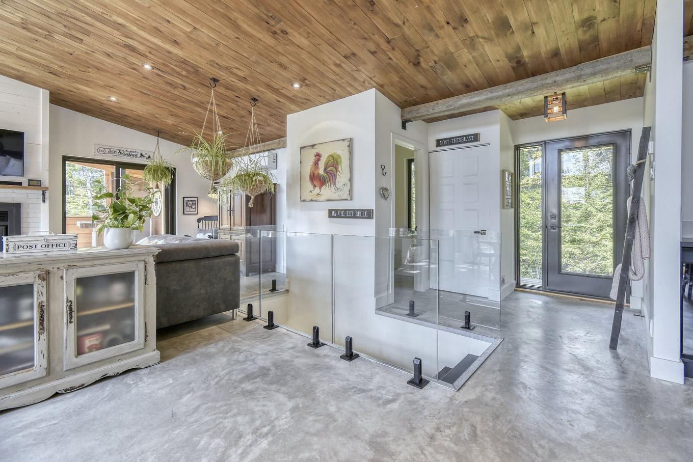 Overall view - 125 Allée Des Weskarinis, Mont-Tremblant, QC - With Exterior