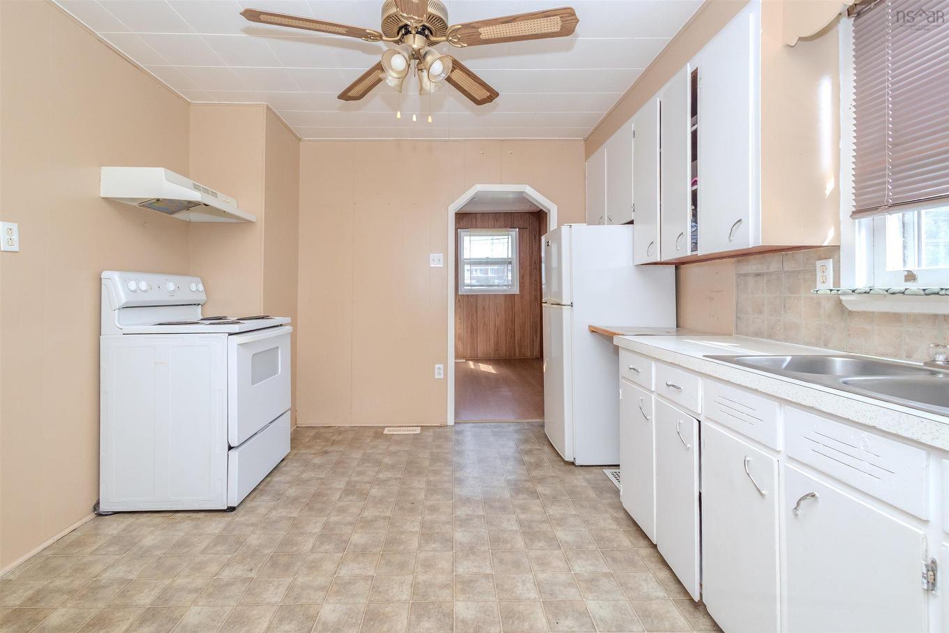 1284 George Street, Mira Road, NS