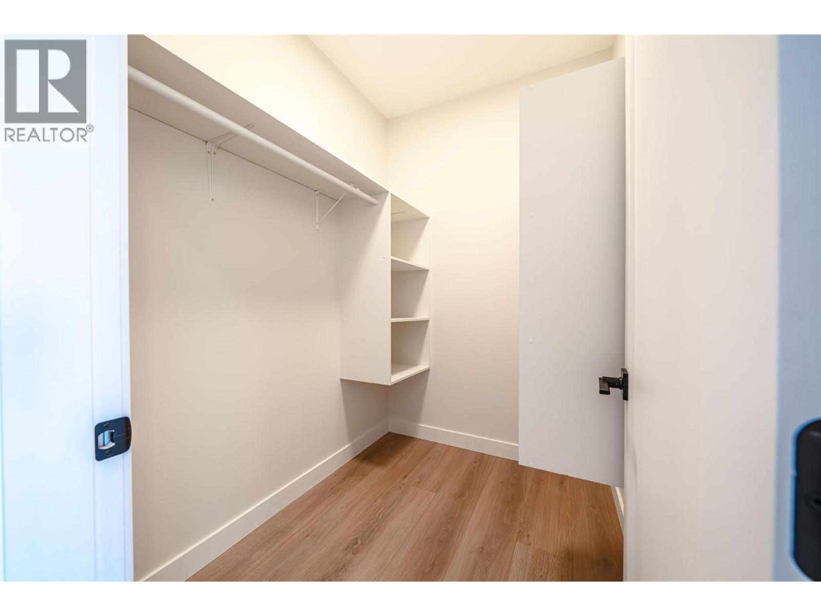 7863 Boulter Road, Vernon, BC - Indoor With Storage