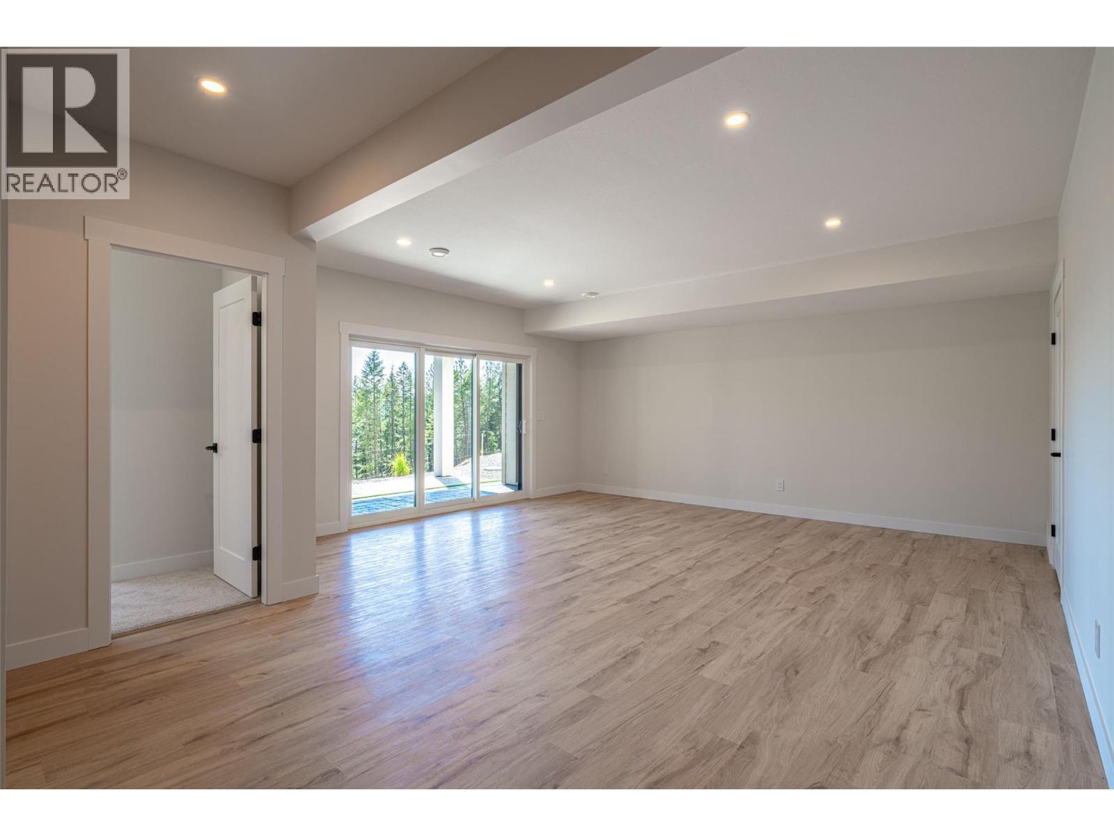 7863 Boulter Road, Vernon, BC - Indoor Photo Showing Other Room