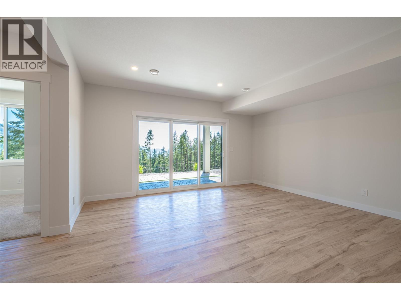 7863 Boulter Road, Vernon, BC - Indoor Photo Showing Other Room