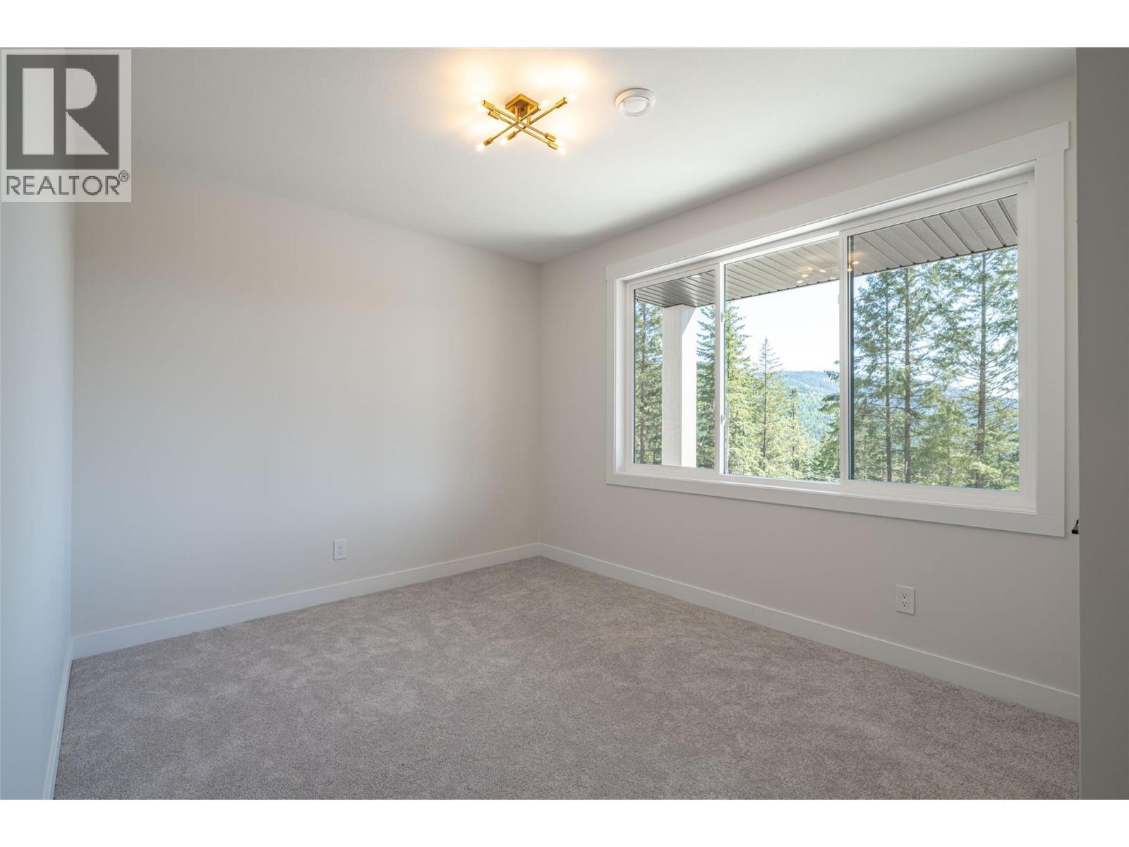 7863 Boulter Road, Vernon, BC - Indoor Photo Showing Other Room